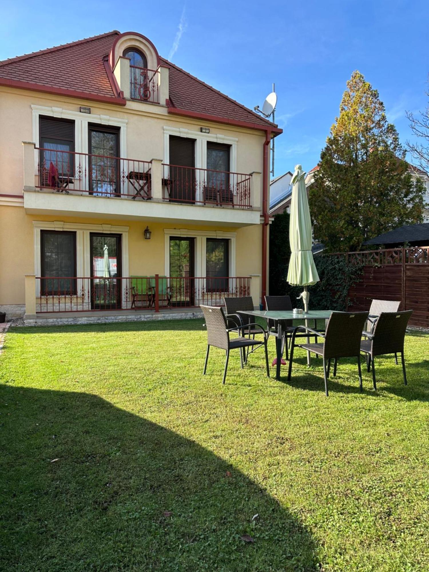 Szent Gyoergy Villa Apartmanhaz Hévíz Εξωτερικό φωτογραφία